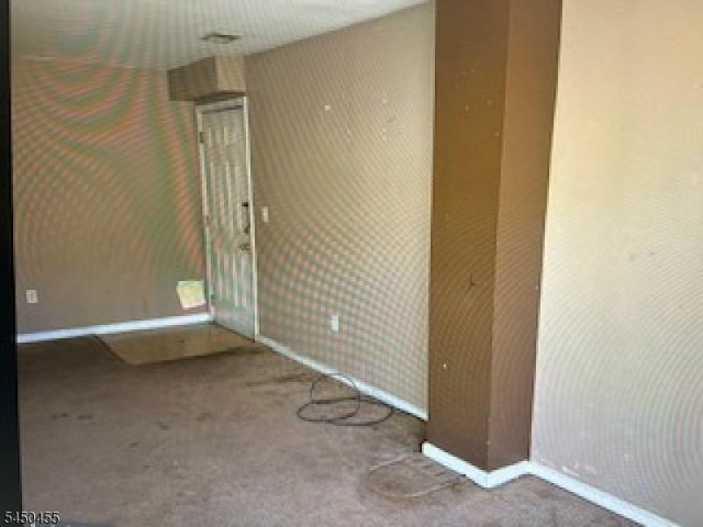 Townhouse for sale in New Brunswick, New Jersey