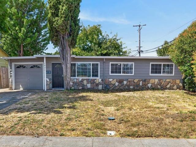 House for sale in Solano, California