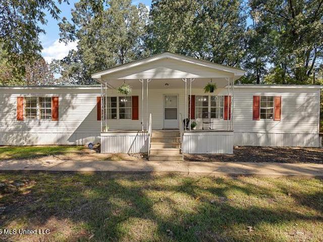 House for sale in Forest, Scott County