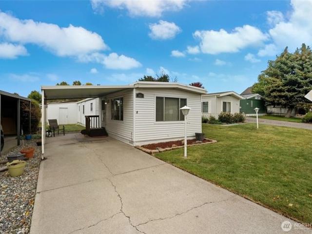 House for sale in College Place, Washington