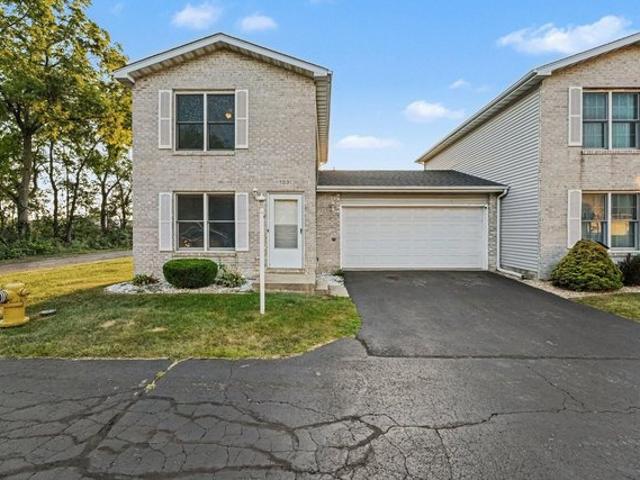 Townhouse for sale in Dyer, Indiana
