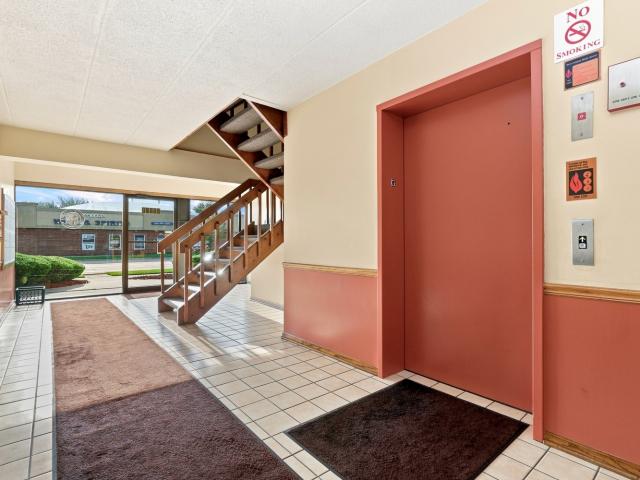 Condo for sale in Oak Lawn, Illinois