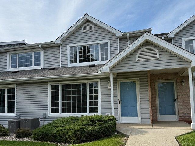 Condo for sale in Franklin, Wisconsin
