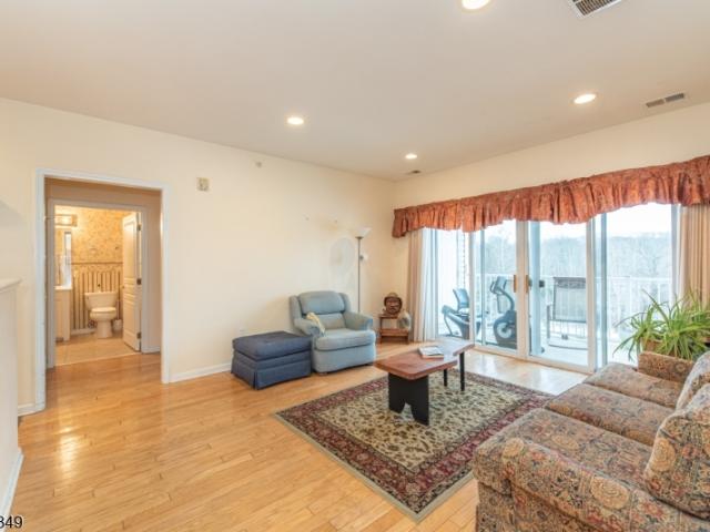 Condo for sale in Passaic, New Jersey