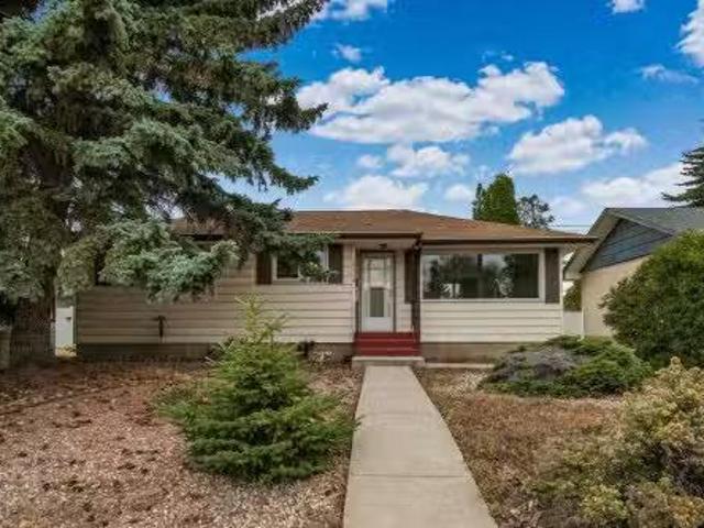 House for sale in Wedgewood, Alberta