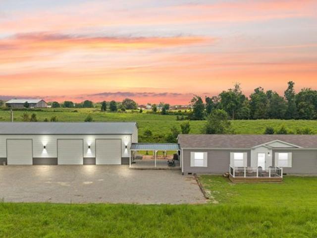 House for sale in Nancy, Kentucky