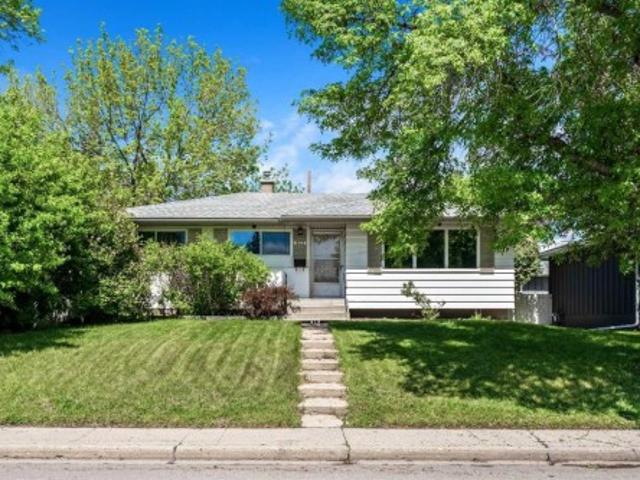 House for sale in Northwest, Alberta