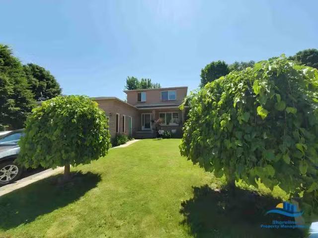 Condo for rent in Midland, Ontario