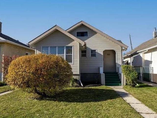House for sale in Minto, Winnipeg