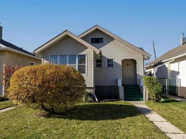 House for sale in Minto, Winnipeg