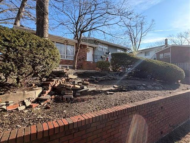 House for sale in Fort Lee, New Jersey