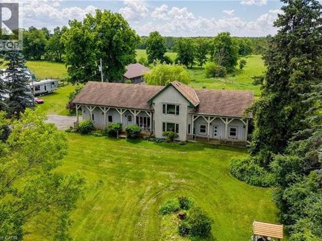 House for sale in Ancaster, Ontario