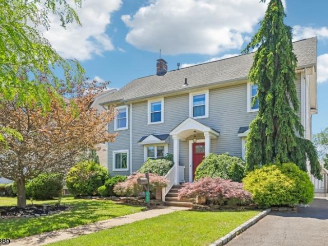 House for sale in Elizabeth, Union County