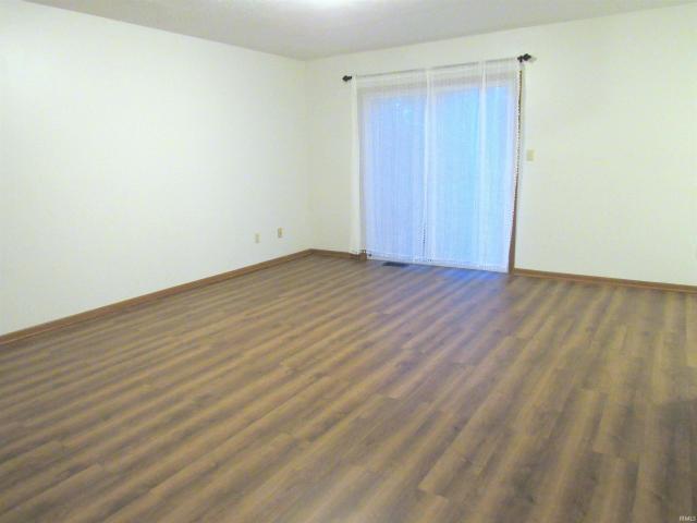 Condo for sale in Ellettsville, Monroe County