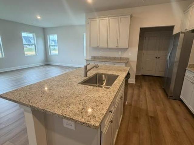 Townhouse for sale in Waldorf, Maryland