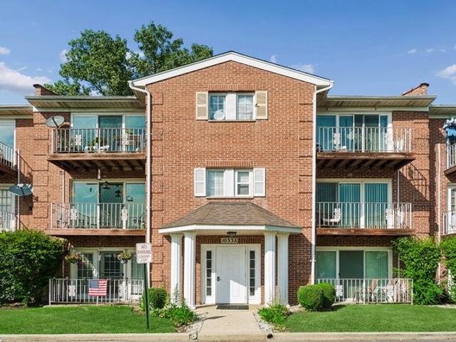 House for sale in Glenview, Illinois