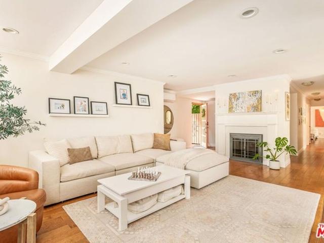 Condo for sale in Santa Monica, California