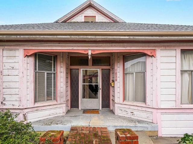House for sale in Crockett, California