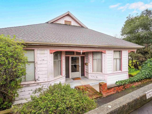 Property for sale in Crockett, California