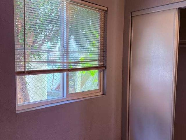 Apartment for rent in Long Beach, California