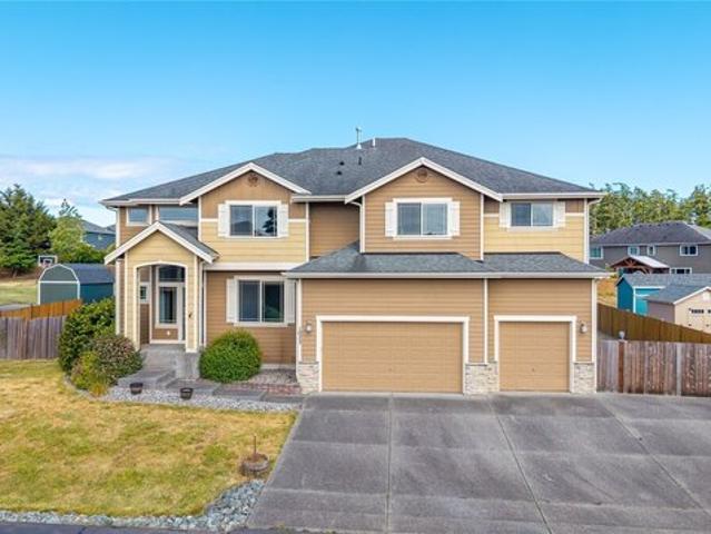 House for sale in Oak Harbor, Washington