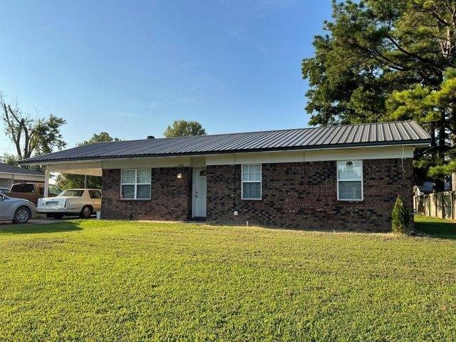 House for sale in Hoxie, Lawrence County