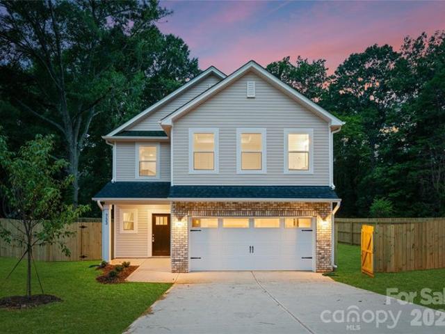 House for sale in Mecklenburg, North Carolina