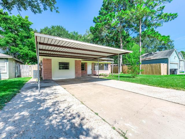 House for sale in Alvin, Texas