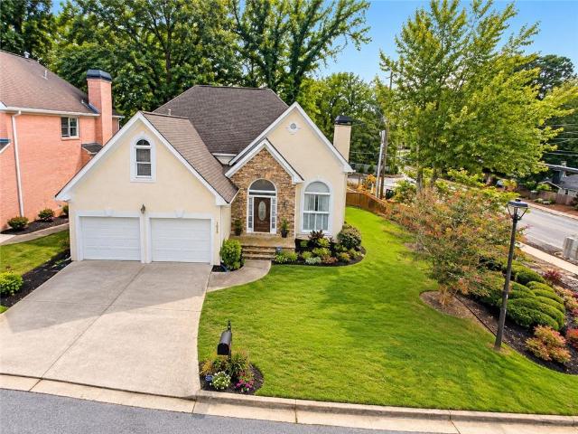 House for sale in Oak Point, Dunwoody