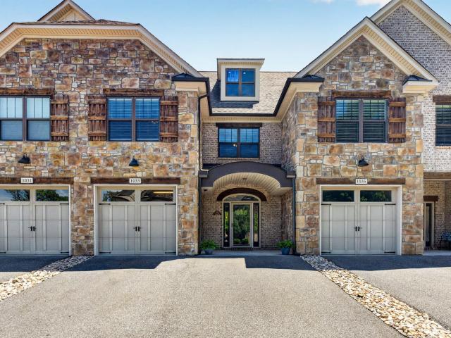 Townhouse for sale in Virginia
