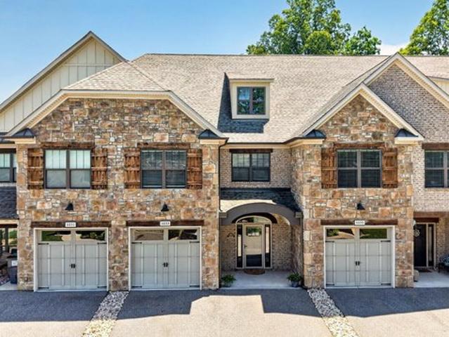 Townhouse for sale in Virginia