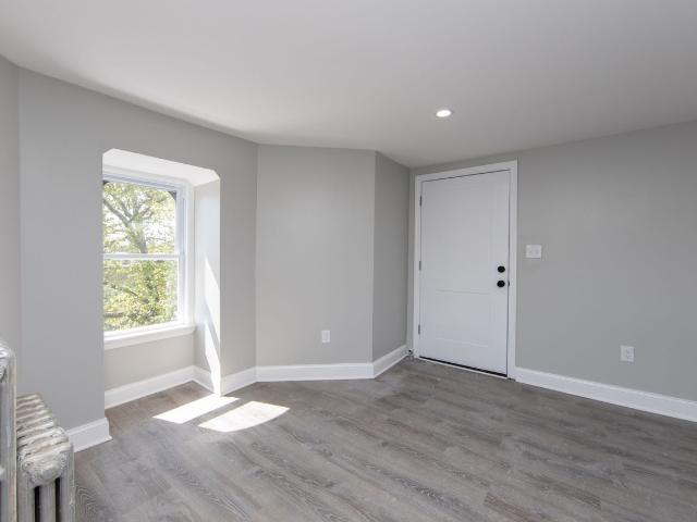 Apartment for rent in Collingswood Towers, Collingswood