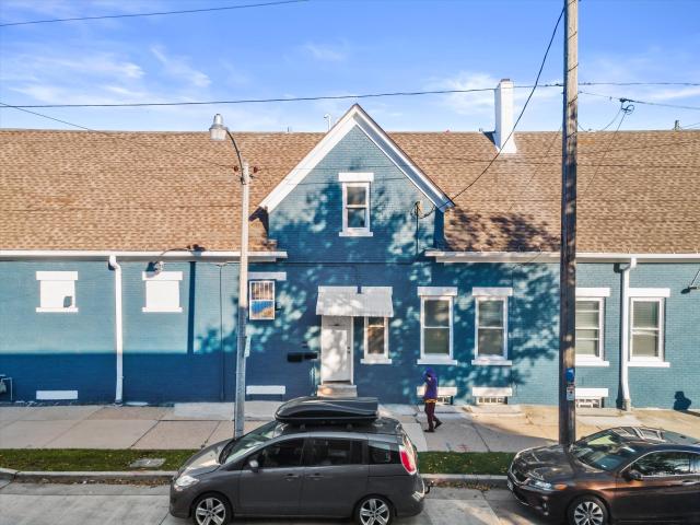 Commercial for sale in Lincoln Village, Milwaukee