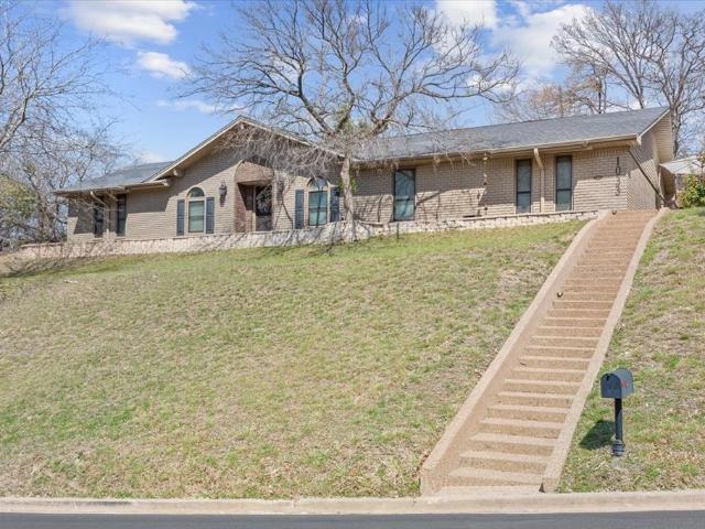 House for sale in Woodway, Texas