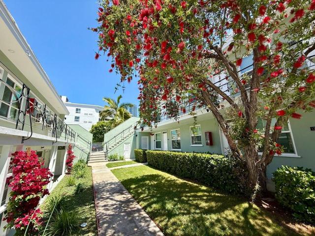 Apartment for rent in Canoga Park, California