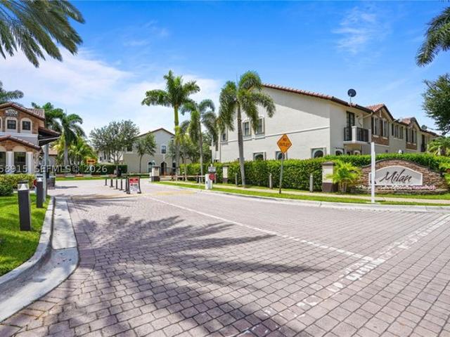Townhouse for sale in Doral, Florida
