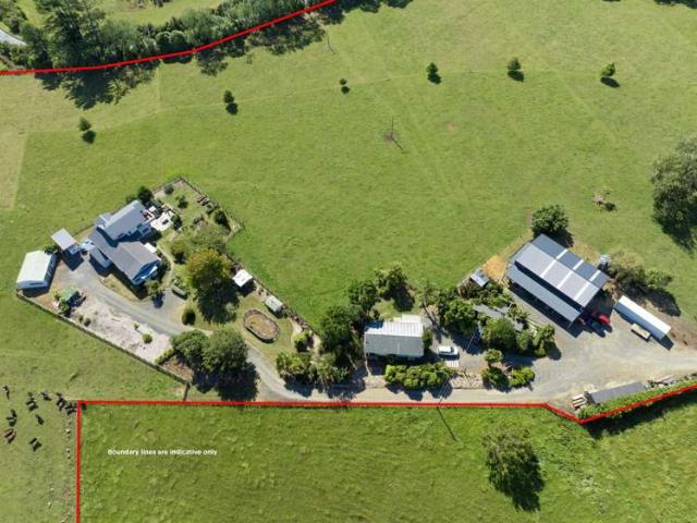Property for sale in Awhitu