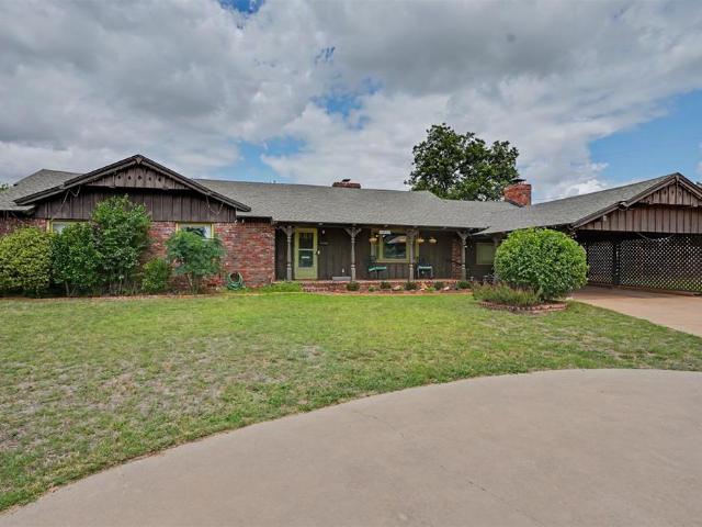 House for sale in Clinton, Oklahoma