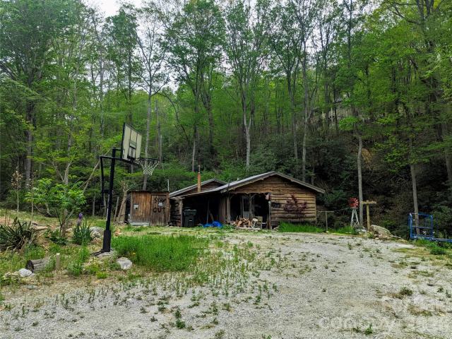 House for sale in Hendersonville, North Carolina