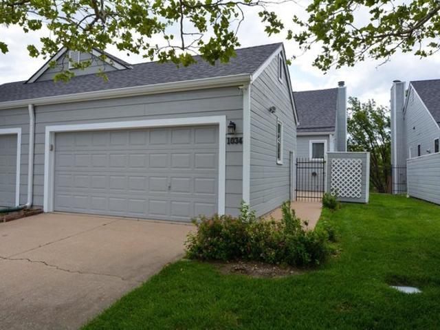 Condo for sale in Kansas