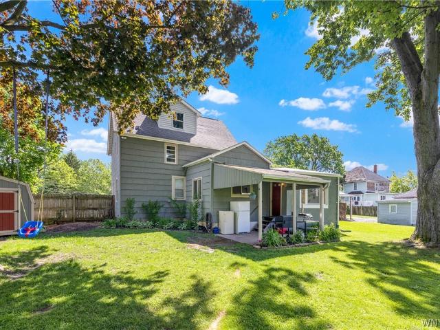 House for sale in Niagara, New York