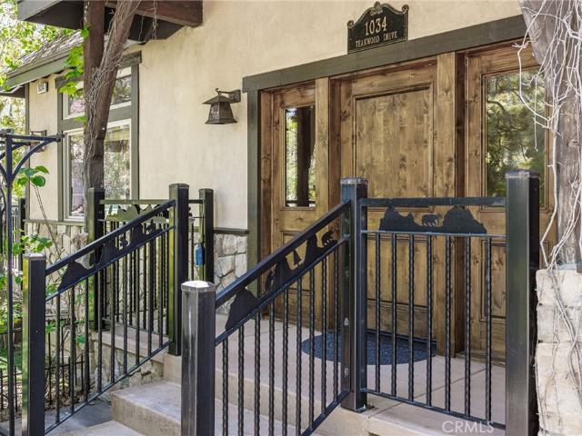 House for sale in Cedar Glen, California
