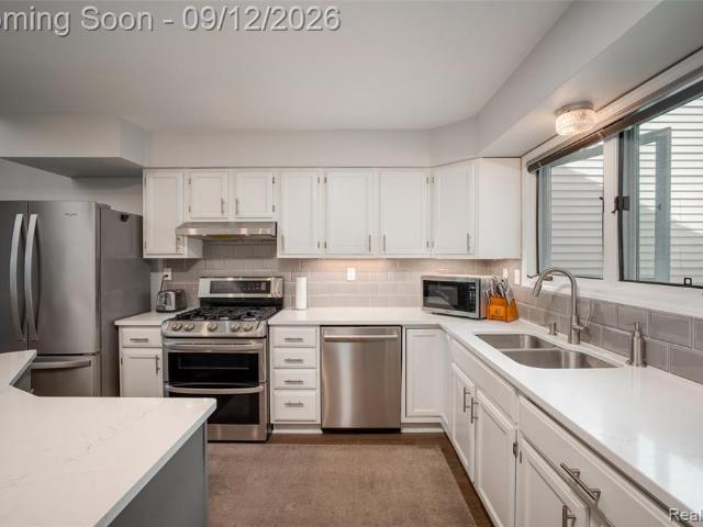Condo for sale in Wildwood, Davison