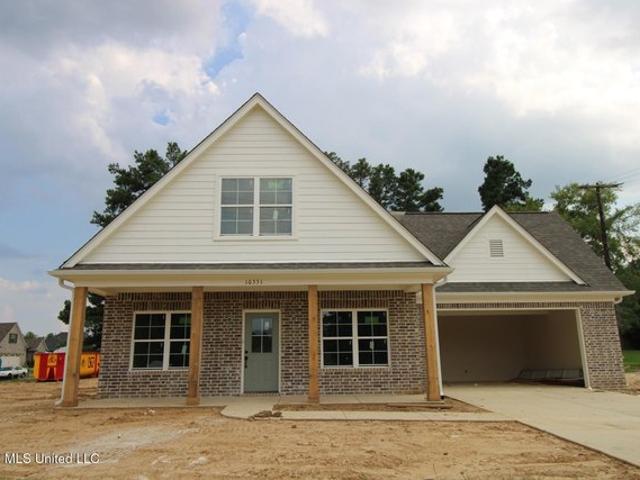House for sale in Nesbit, Mississippi