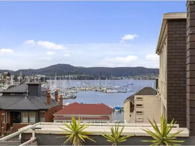 Apartment for rent in Dynnyrne, Tasmania