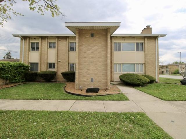 House for sale in Westchester, Illinois