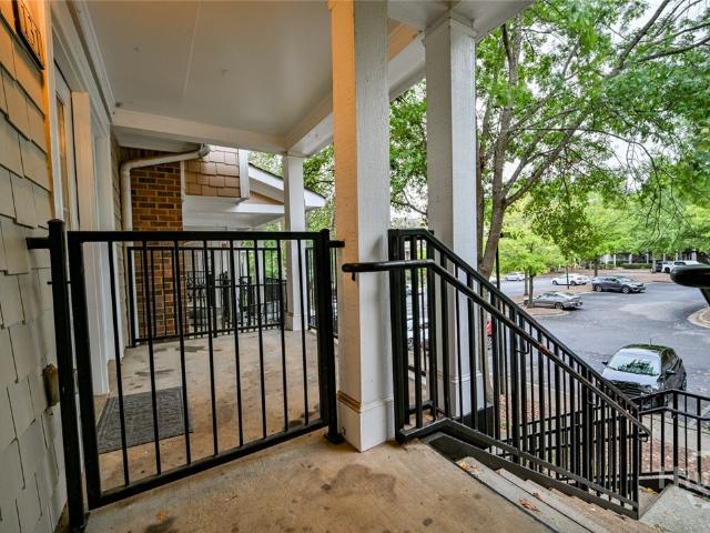 Condo for sale in The Summit of Athens, Athens