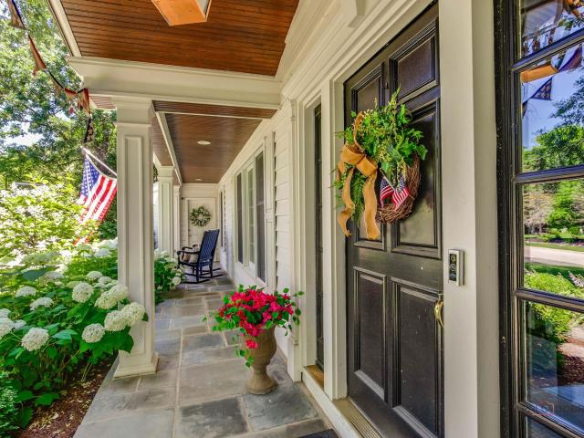 House for sale in Lake Forest, Lake County