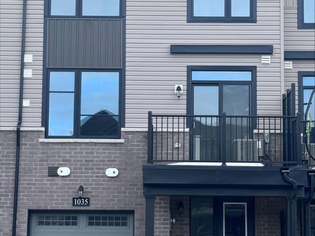 Townhouse for sale in Woburn, Ontario