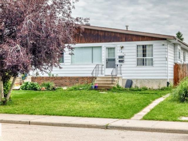 House for sale in Wedgewood, Alberta
